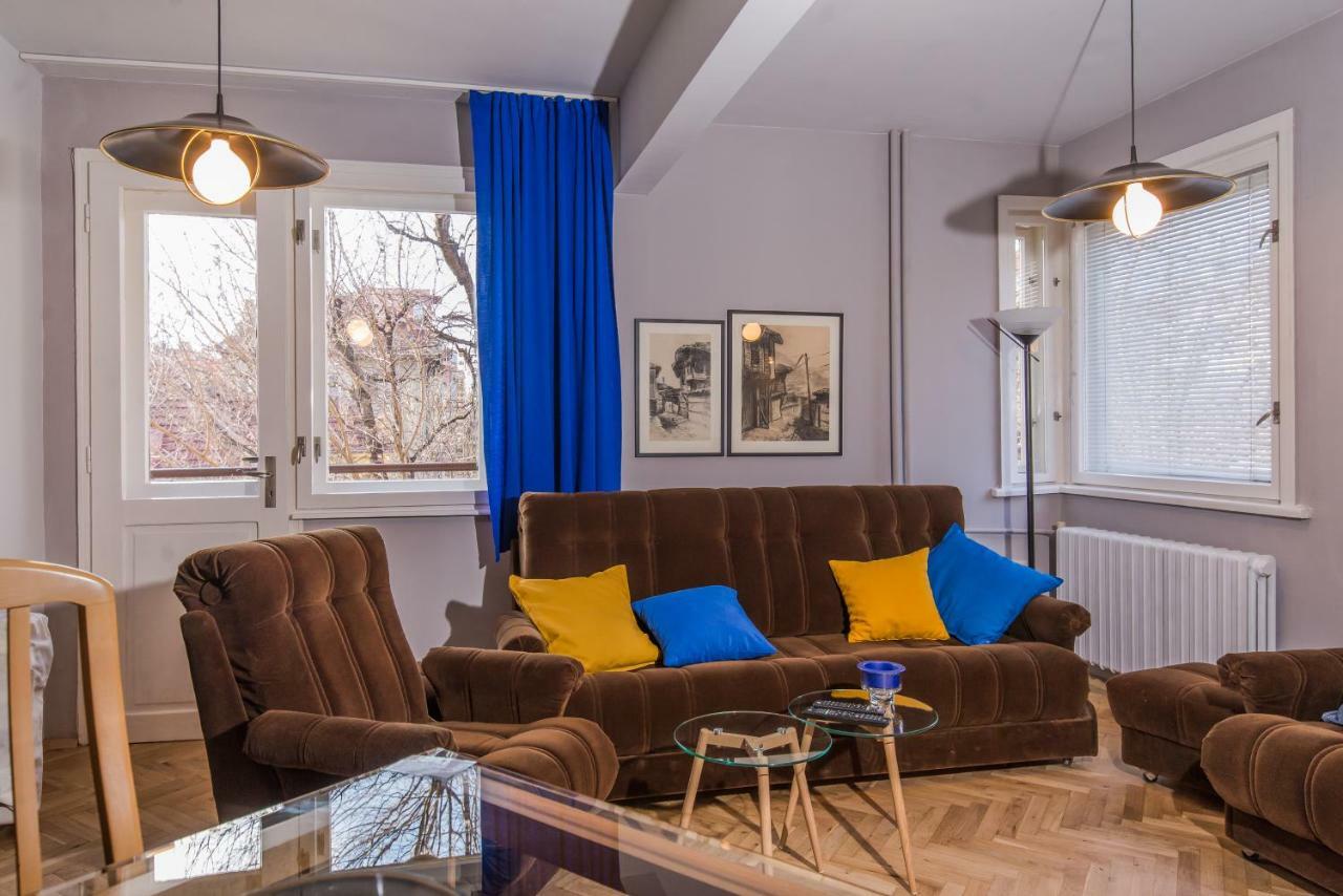 Colorful Two Bedroom Apartment Next To Serdika Center Sofia Luaran gambar