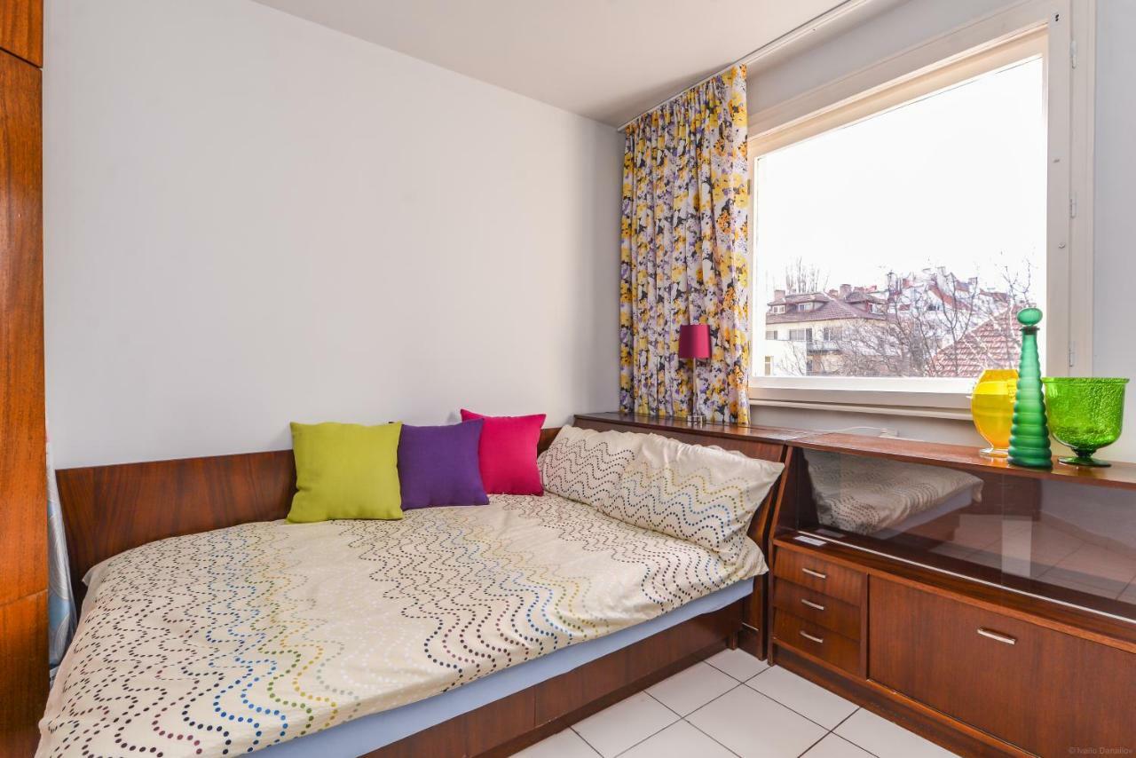 Colorful Two Bedroom Apartment Next To Serdika Center Sofia Luaran gambar